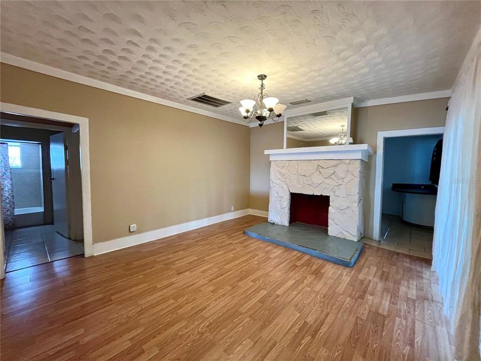 В аренду: $2,390 (3 спален, 2 ванн, 1533 Квадратных фут)