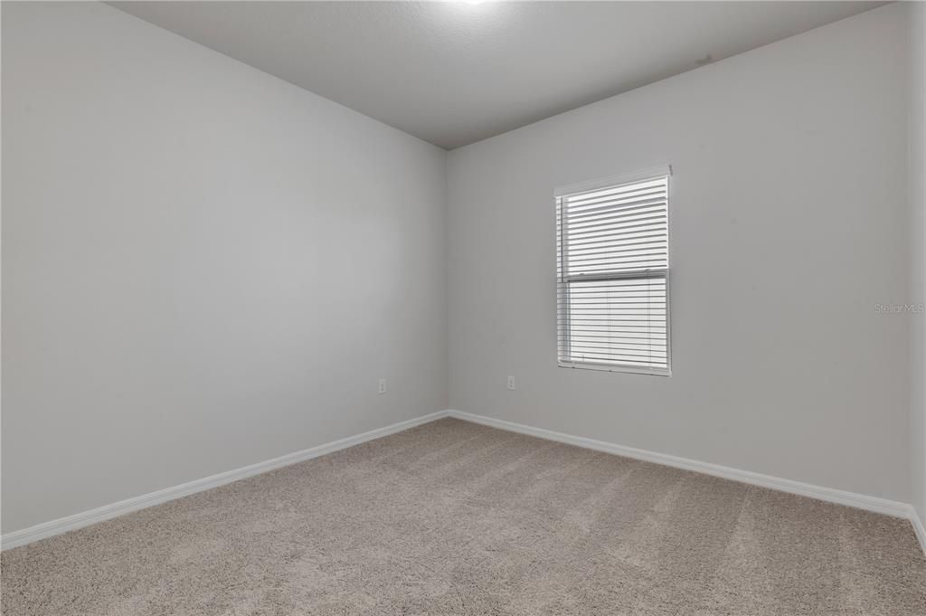 For Sale: $349,900 (4 beds, 2 baths, 1889 Square Feet)