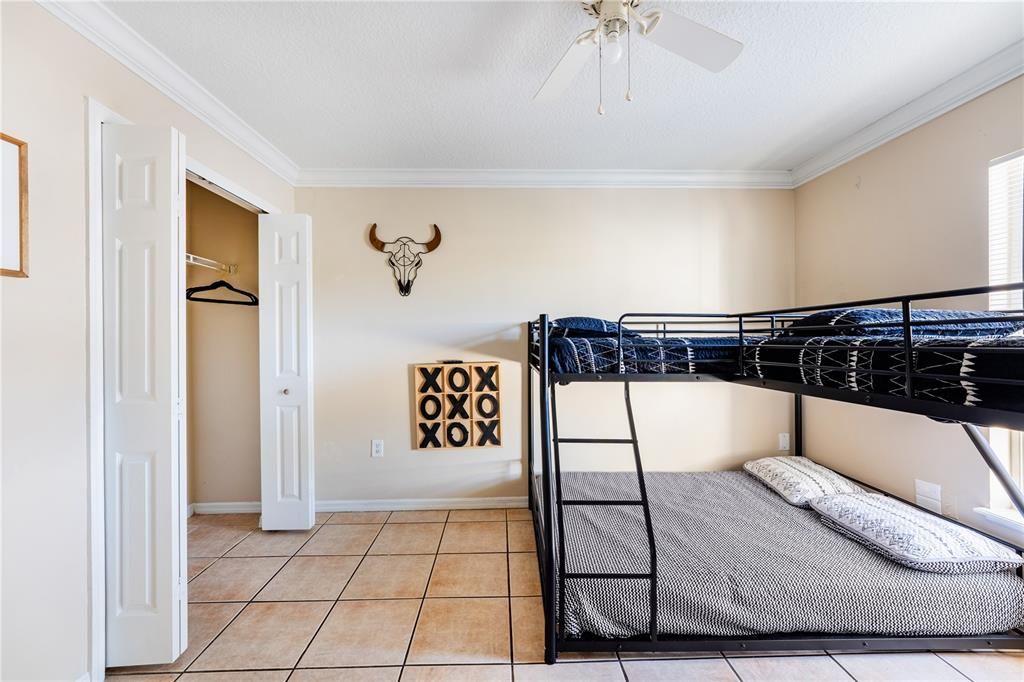 For Sale: $319,999 (3 beds, 2 baths, 1602 Square Feet)