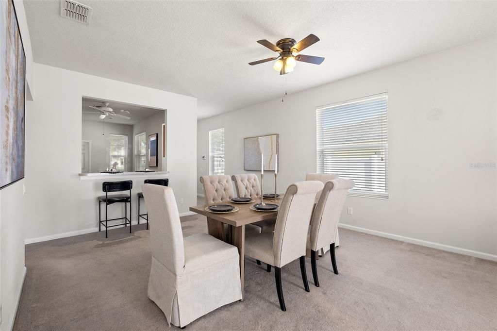 En Venta: $275,000 (3 camas, 2 baños, 1460 Pies cuadrados)