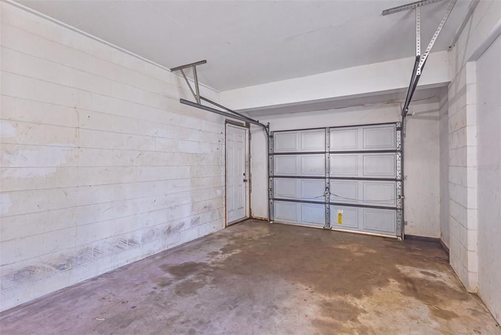 For Sale: $174,900 (3 beds, 1 baths, 1184 Square Feet)