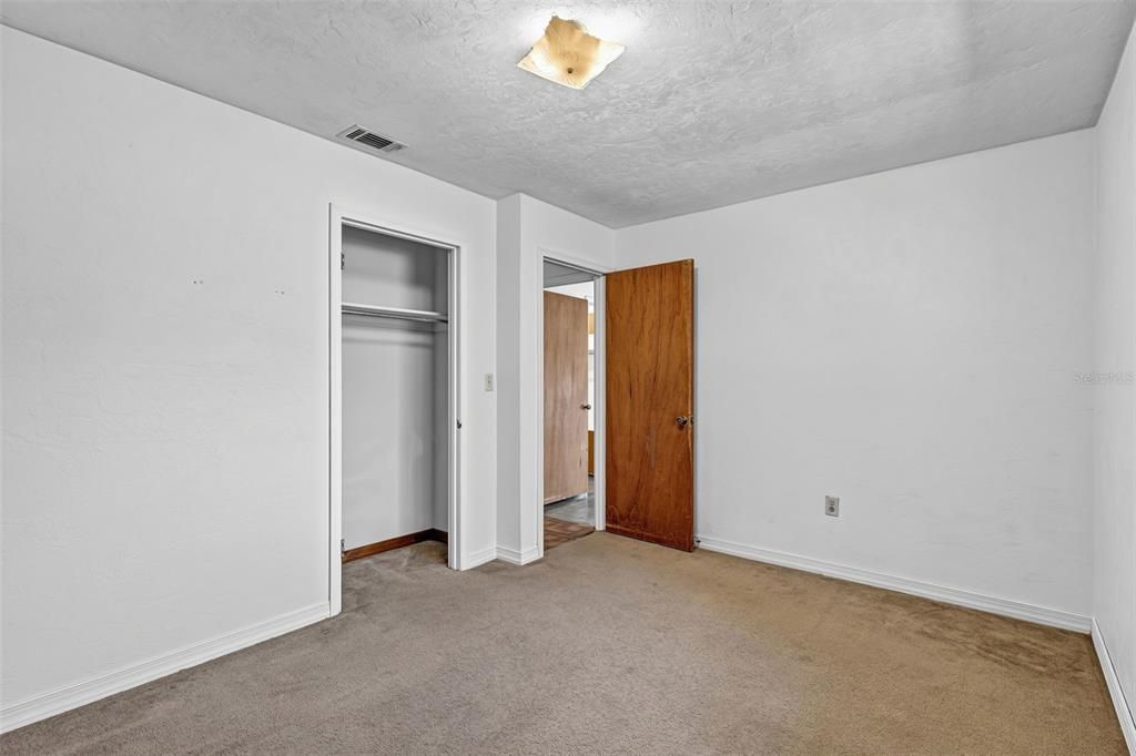 For Sale: $174,900 (3 beds, 1 baths, 1184 Square Feet)