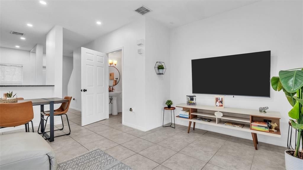 В аренду: $1,650 (2 спален, 2 ванн, 1173 Квадратных фут)