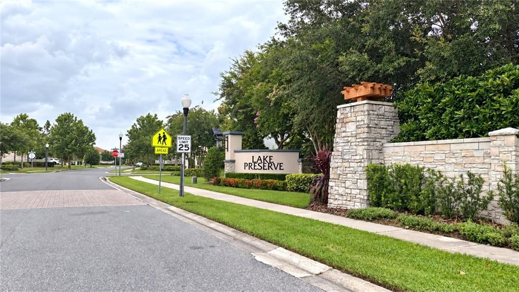 For Rent: $3,250 (6 beds, 4 baths, 3664 Square Feet)