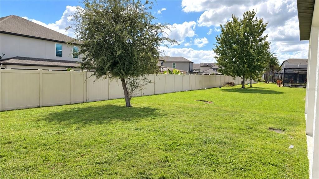 For Rent: $3,250 (6 beds, 4 baths, 3664 Square Feet)