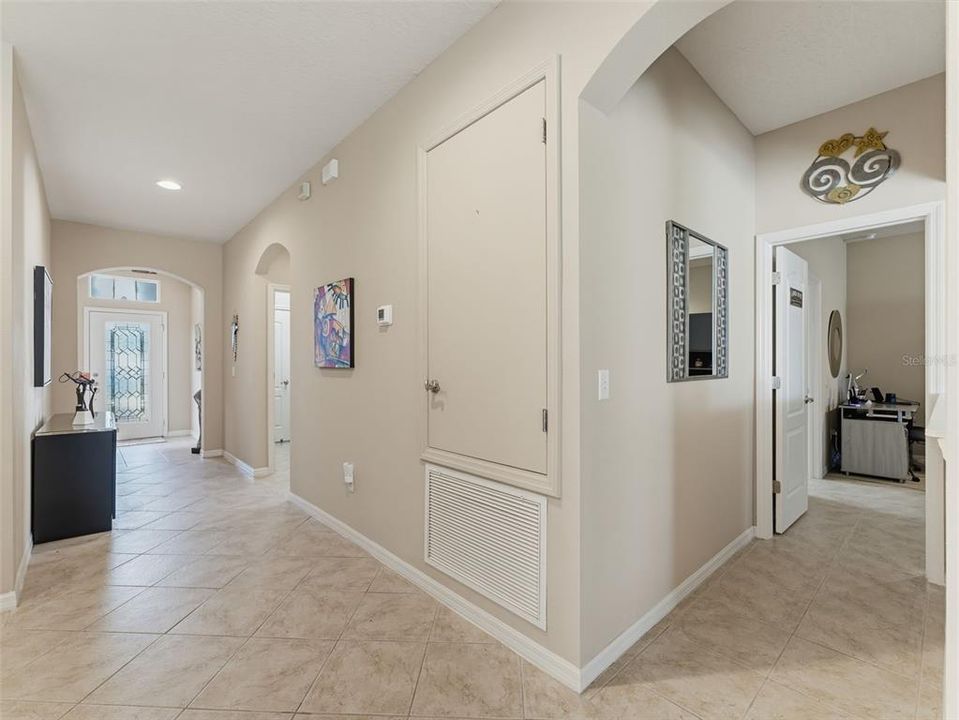 For Sale: $340,000 (3 beds, 2 baths, 1896 Square Feet)