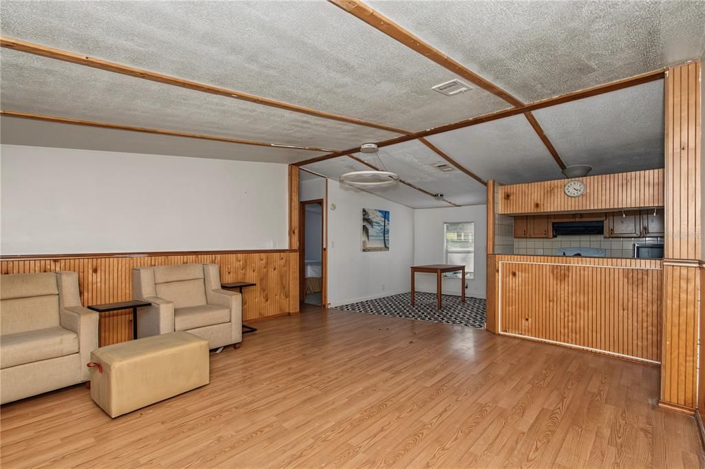 En Venta: $135,000 (3 camas, 2 baños, 1134 Pies cuadrados)