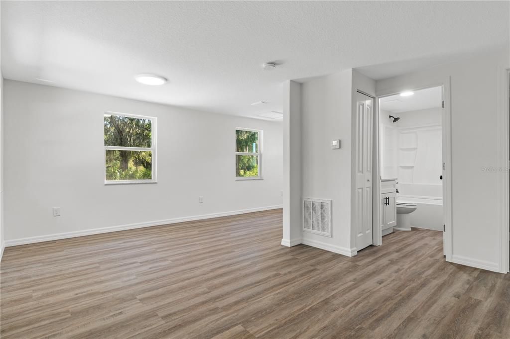 For Sale: $349,999 (0 beds, 0 baths, 667 Square Feet)