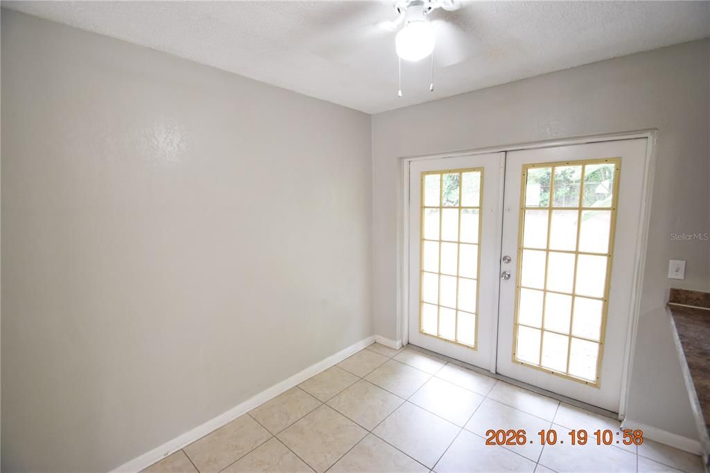 For Rent: $1,895 (3 beds, 2 baths, 1050 Square Feet)