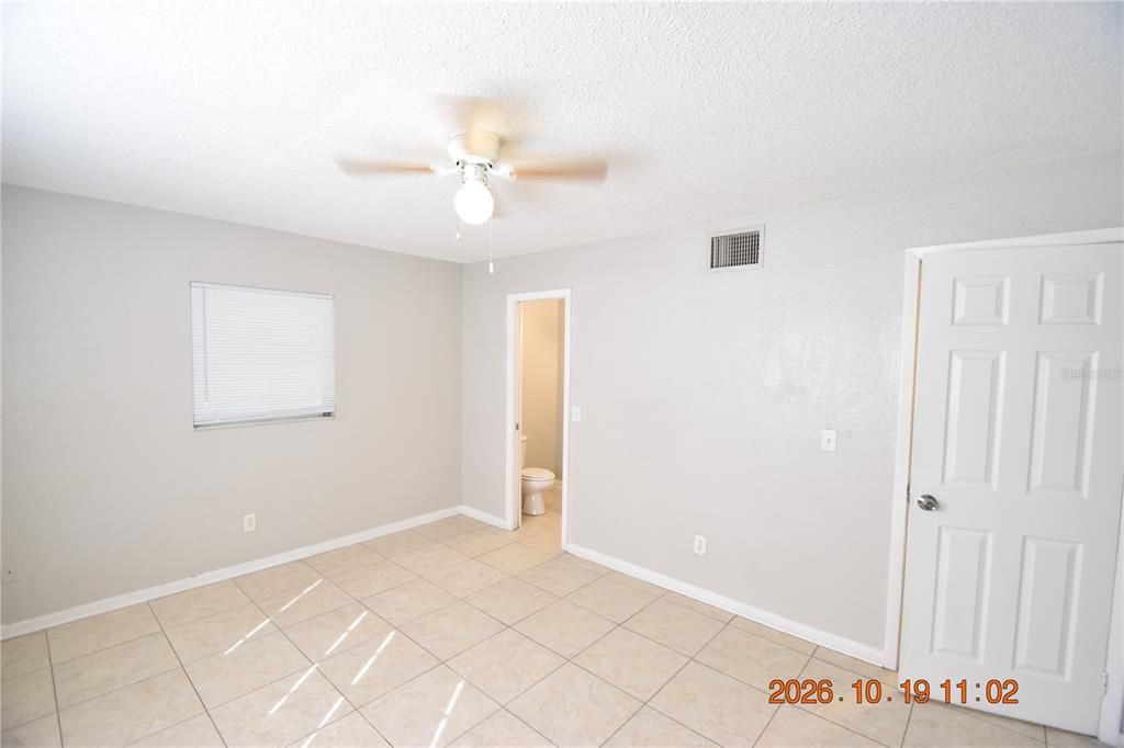 For Rent: $1,895 (3 beds, 2 baths, 1050 Square Feet)