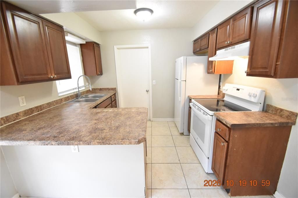 For Rent: $1,895 (3 beds, 2 baths, 1050 Square Feet)