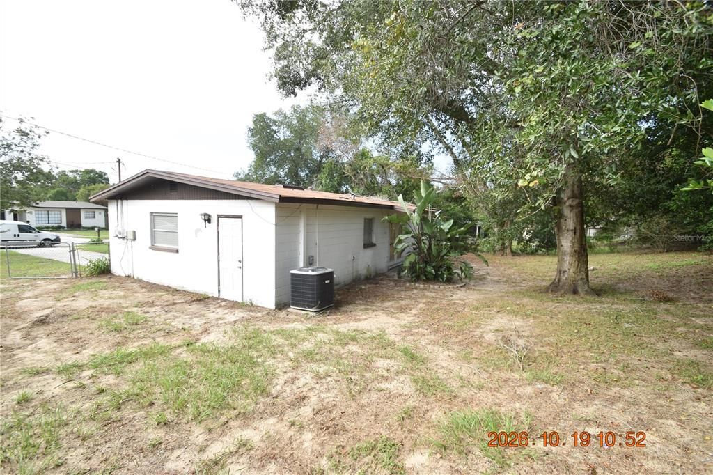 For Rent: $1,895 (3 beds, 2 baths, 1050 Square Feet)