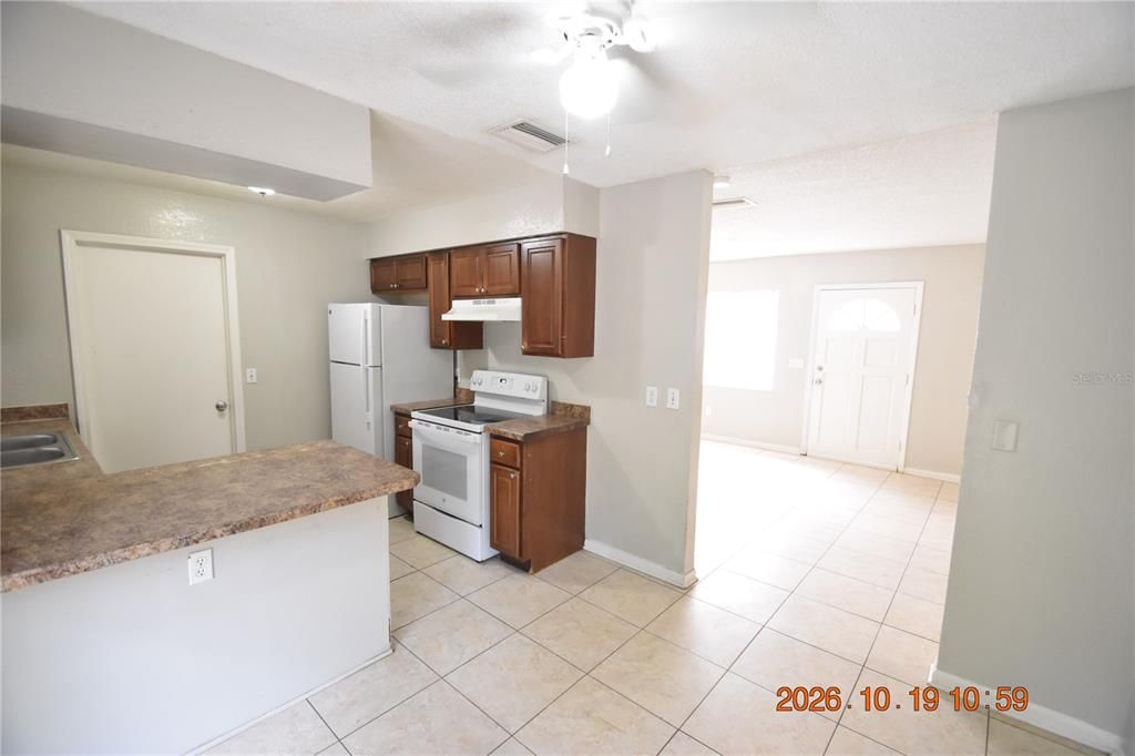 For Rent: $1,895 (3 beds, 2 baths, 1050 Square Feet)