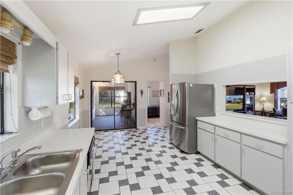 En Venta: $239,900 (3 camas, 2 baños, 1772 Pies cuadrados)