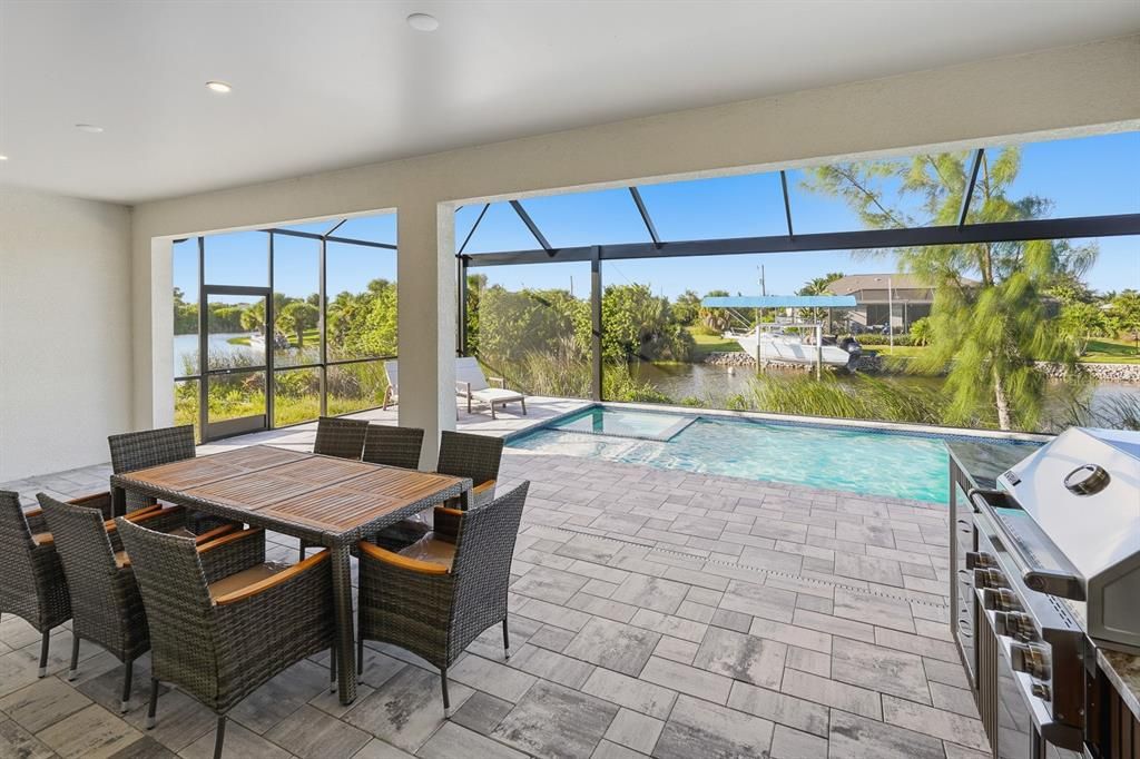 En Venta: $979,000 (3 camas, 3 baños, 2014 Pies cuadrados)