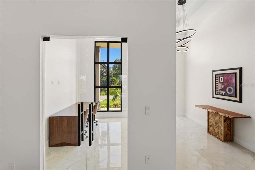 En Venta: $979,000 (3 camas, 3 baños, 2014 Pies cuadrados)