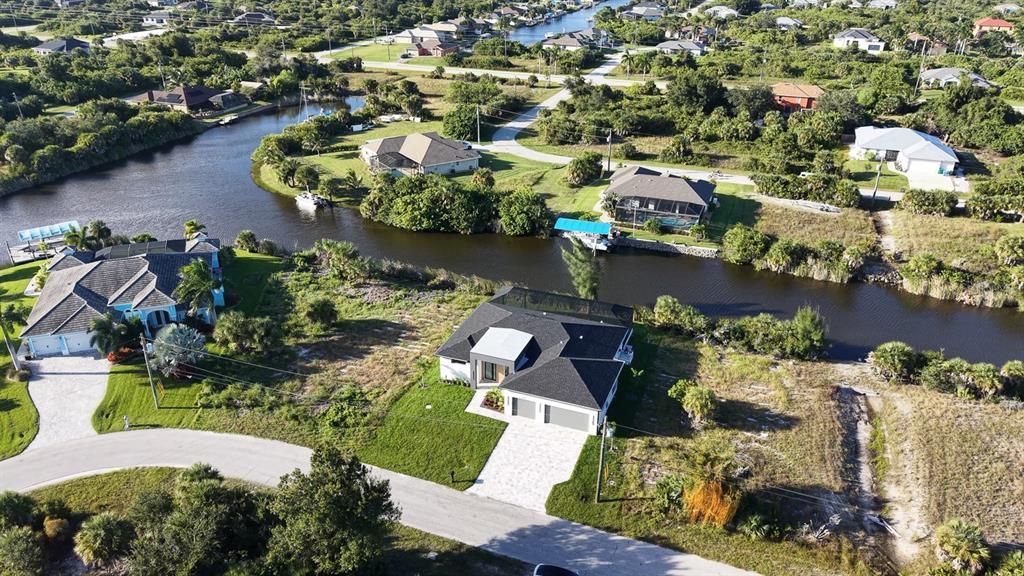En Venta: $979,000 (3 camas, 3 baños, 2014 Pies cuadrados)
