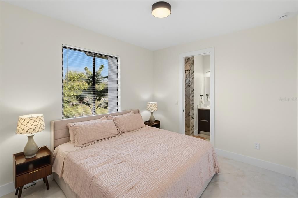 En Venta: $979,000 (3 camas, 3 baños, 2014 Pies cuadrados)