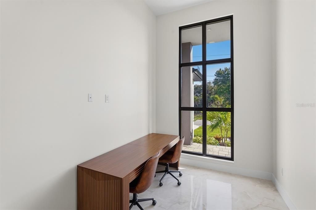 En Venta: $979,000 (3 camas, 3 baños, 2014 Pies cuadrados)