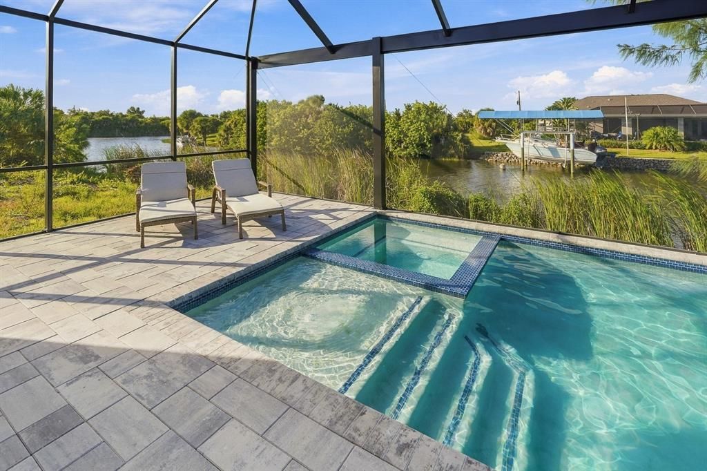 En Venta: $979,000 (3 camas, 3 baños, 2014 Pies cuadrados)