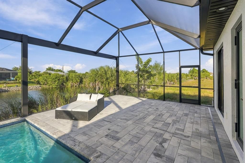 En Venta: $979,000 (3 camas, 3 baños, 2014 Pies cuadrados)