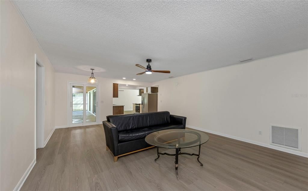 For Sale: $649,900 (3 beds, 2 baths, 1835 Square Feet)