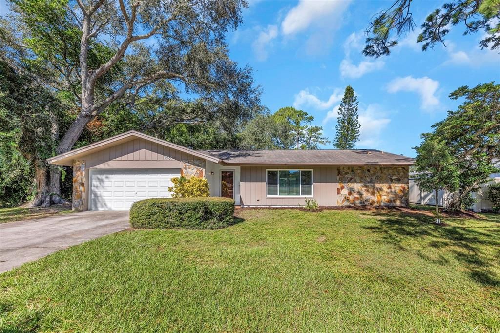 For Sale: $649,900 (3 beds, 2 baths, 1835 Square Feet)