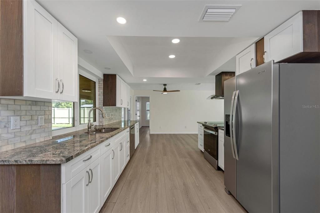 For Sale: $649,900 (3 beds, 2 baths, 1835 Square Feet)