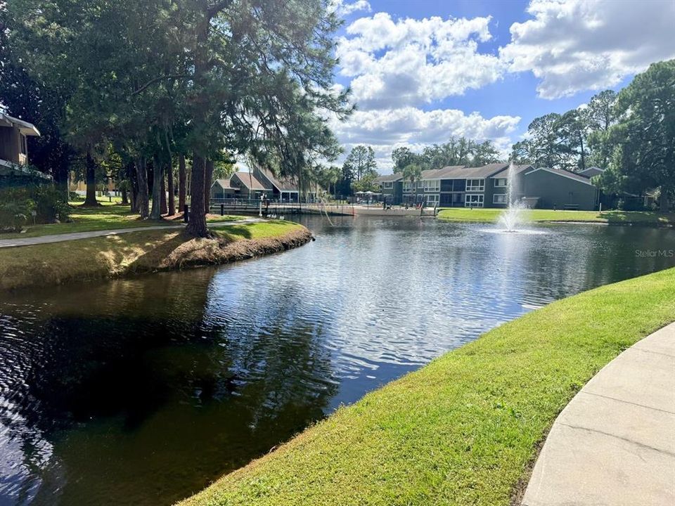 For Sale: $135,000 (1 beds, 1 baths, 918 Square Feet)