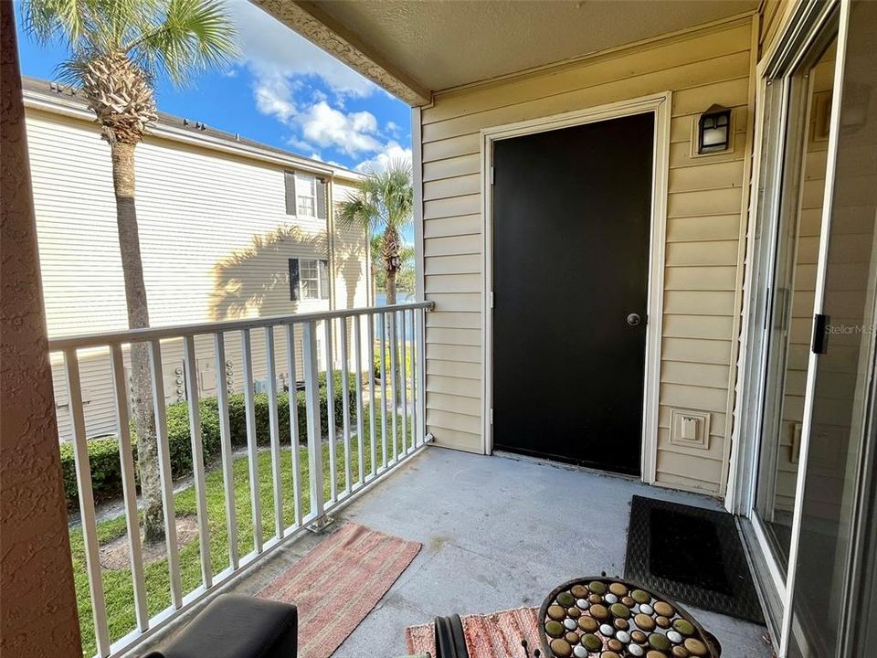 For Rent: $1,350 (1 beds, 1 baths, 576 Square Feet)