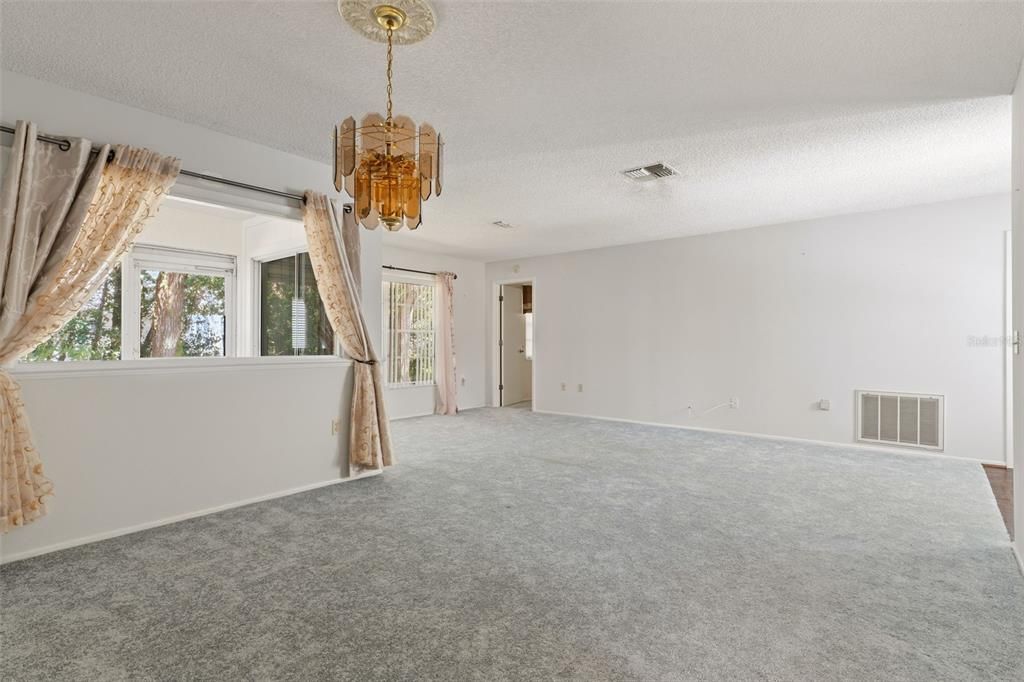На продажу: $209,900 (2 спален, 2 ванн, 1128 Квадратных фут)