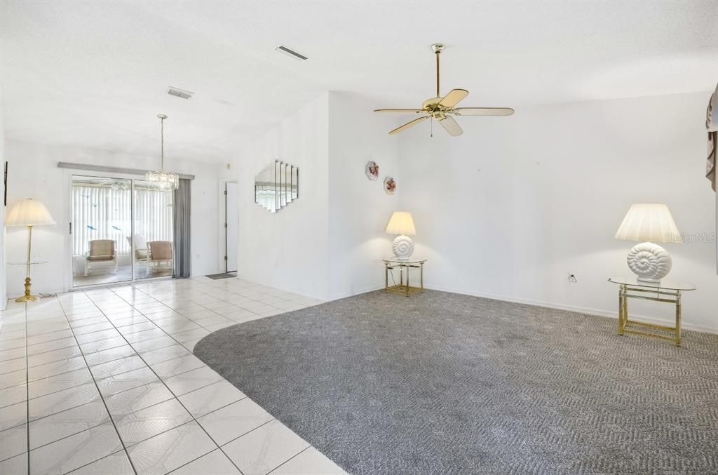 For Sale: $197,000 (2 beds, 2 baths, 1118 Square Feet)