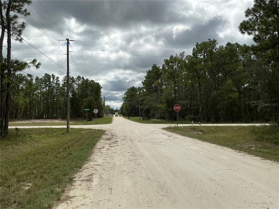 На продажу: $55,000 (0.97 acres)