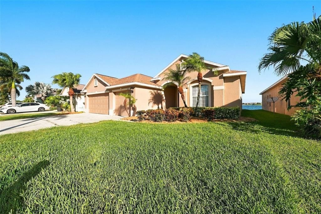 For Sale: $469,000 (4 beds, 3 baths, 2317 Square Feet)