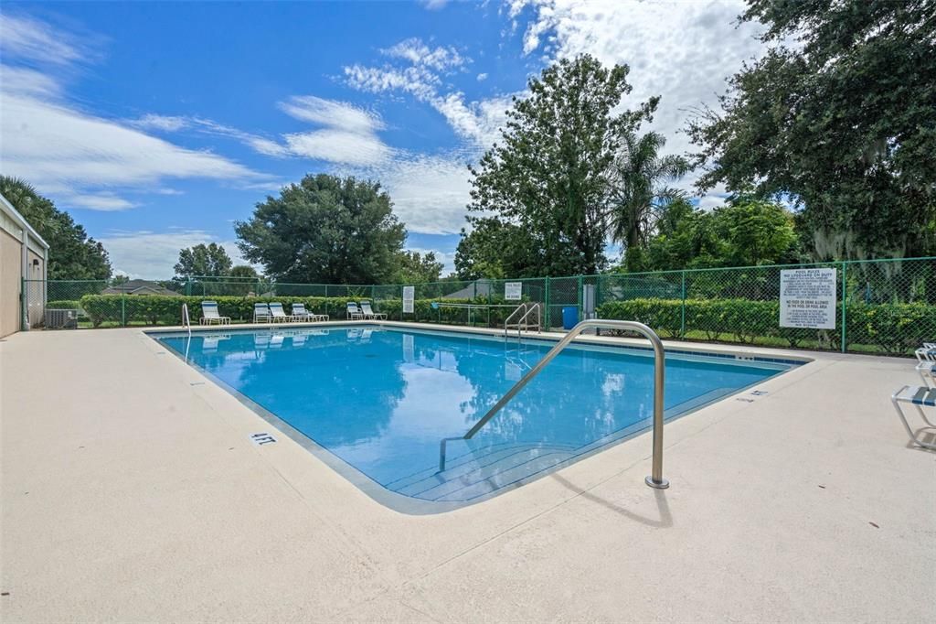 На продажу: $314,990 (3 спален, 2 ванн, 1542 Квадратных фут)