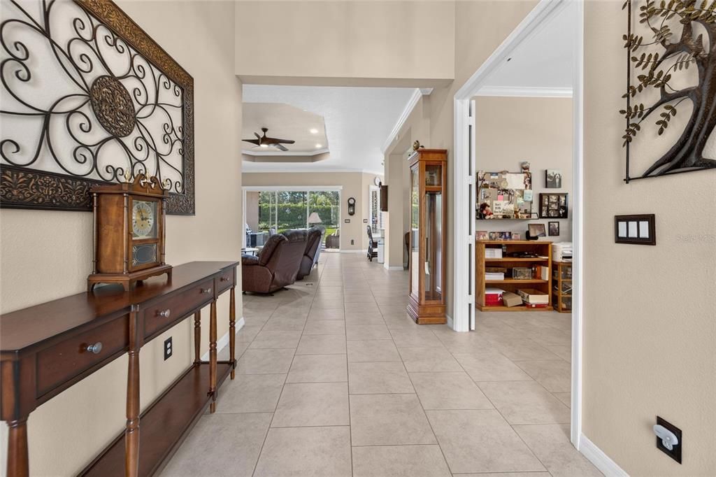 For Sale: $575,000 (3 beds, 3 baths, 2723 Square Feet)