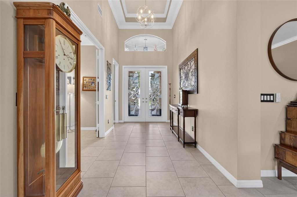 For Sale: $575,000 (3 beds, 3 baths, 2723 Square Feet)