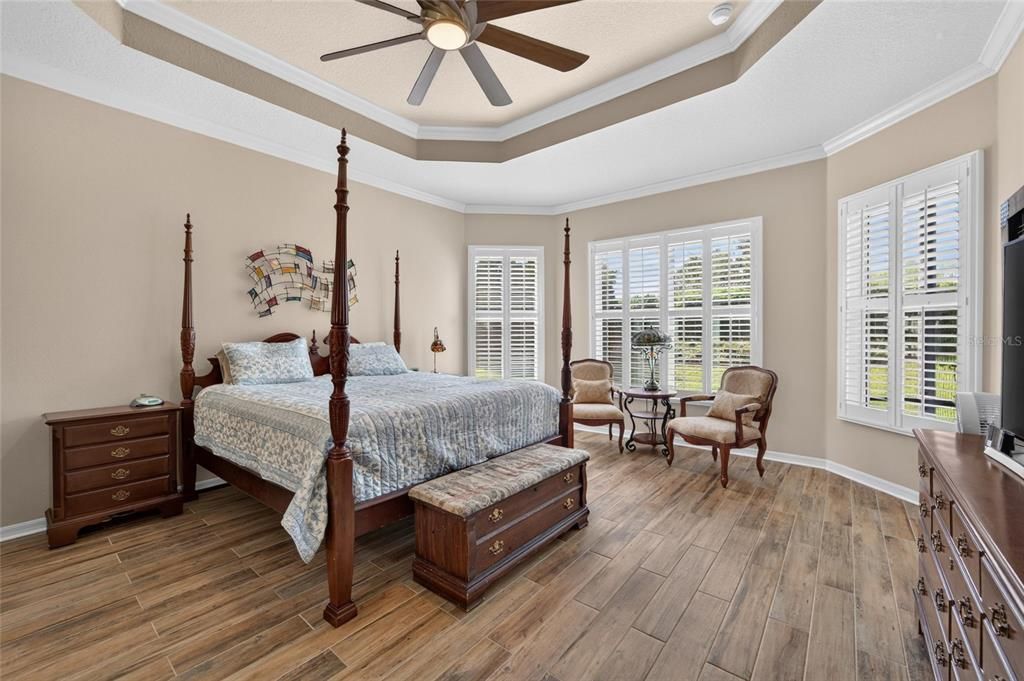 For Sale: $575,000 (3 beds, 3 baths, 2723 Square Feet)