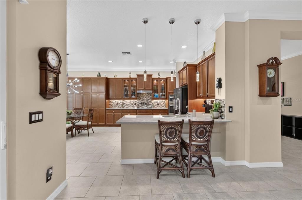 For Sale: $575,000 (3 beds, 3 baths, 2723 Square Feet)