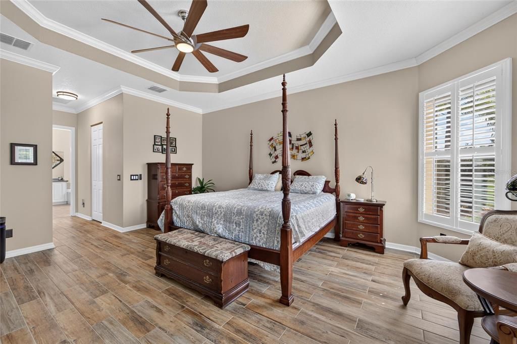 For Sale: $575,000 (3 beds, 3 baths, 2723 Square Feet)