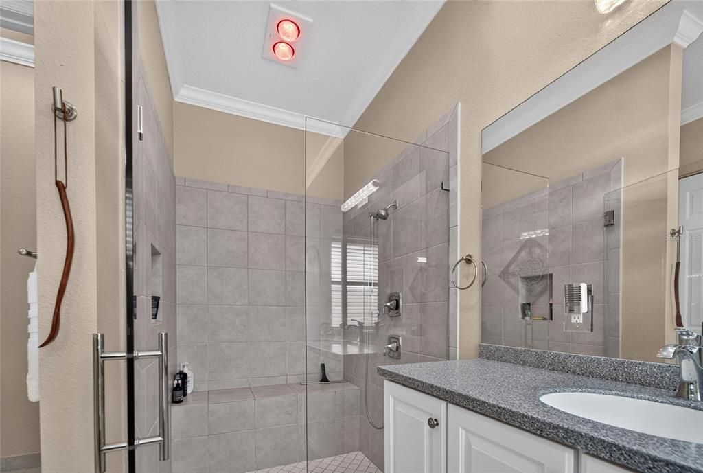 For Sale: $575,000 (3 beds, 3 baths, 2723 Square Feet)