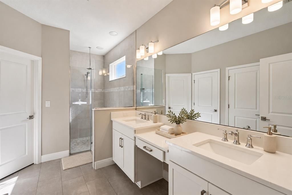 For Sale: $618,888 (5 beds, 3 baths, 3197 Square Feet)