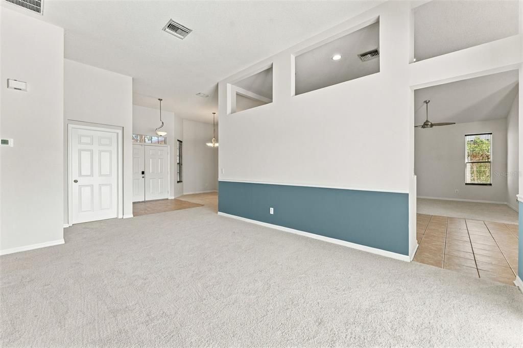 For Sale: $445,000 (3 beds, 3 baths, 2545 Square Feet)