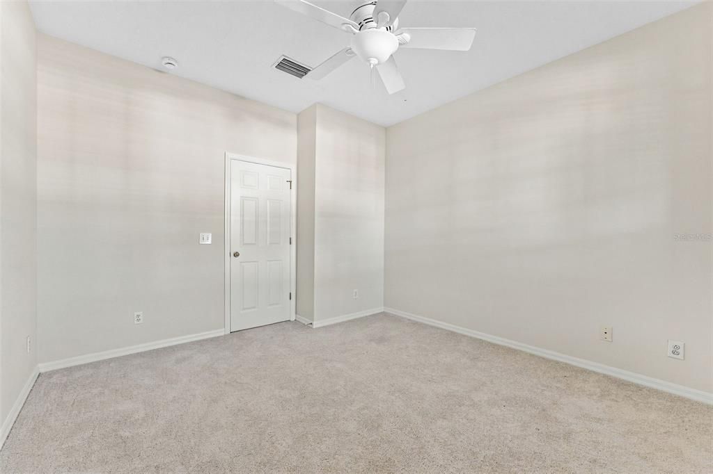 For Sale: $445,000 (3 beds, 3 baths, 2545 Square Feet)