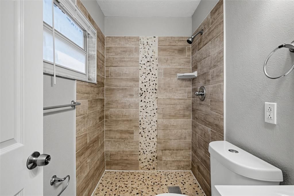En Venta: $269,900 (4 camas, 1 baños, 1116 Pies cuadrados)