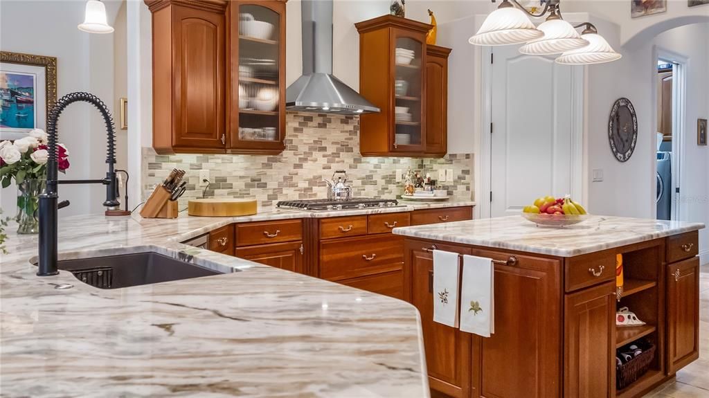 For Sale: $1,155,000 (3 beds, 4 baths, 3327 Square Feet)