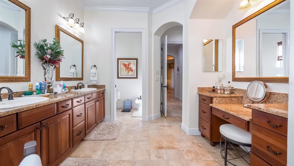 For Sale: $1,155,000 (3 beds, 4 baths, 3327 Square Feet)
