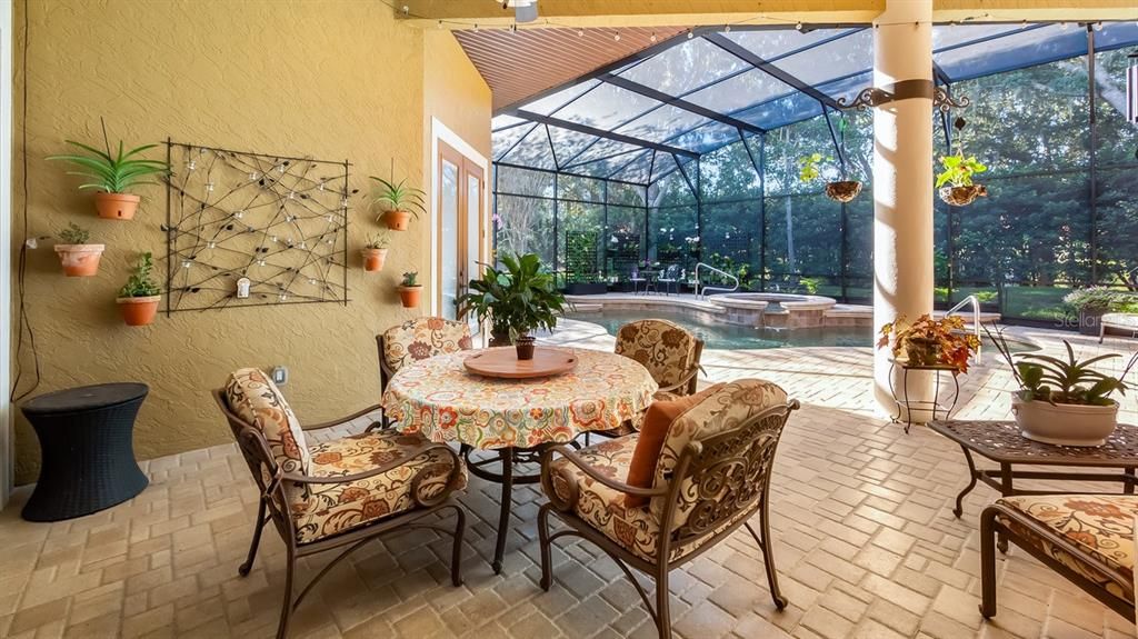 For Sale: $1,155,000 (3 beds, 4 baths, 3327 Square Feet)