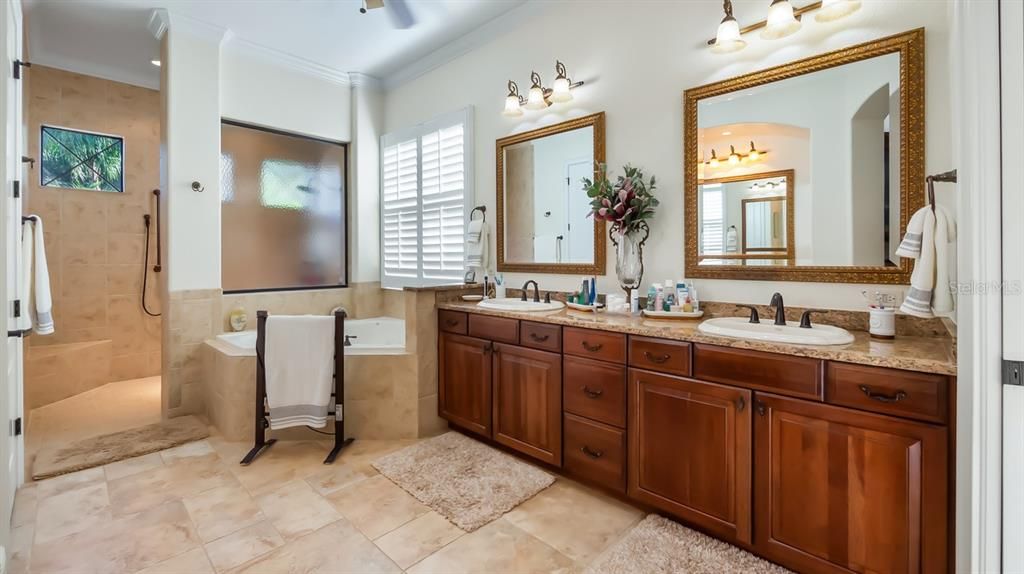 For Sale: $1,155,000 (3 beds, 4 baths, 3327 Square Feet)