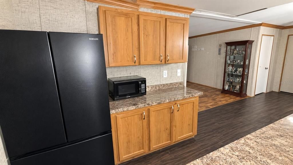 For Sale: $210,000 (3 beds, 2 baths, 1248 Square Feet)